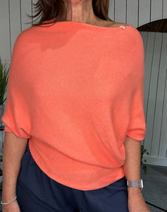 Mini Asymmetric Jumper