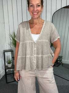 Lanza Button Tiered Top