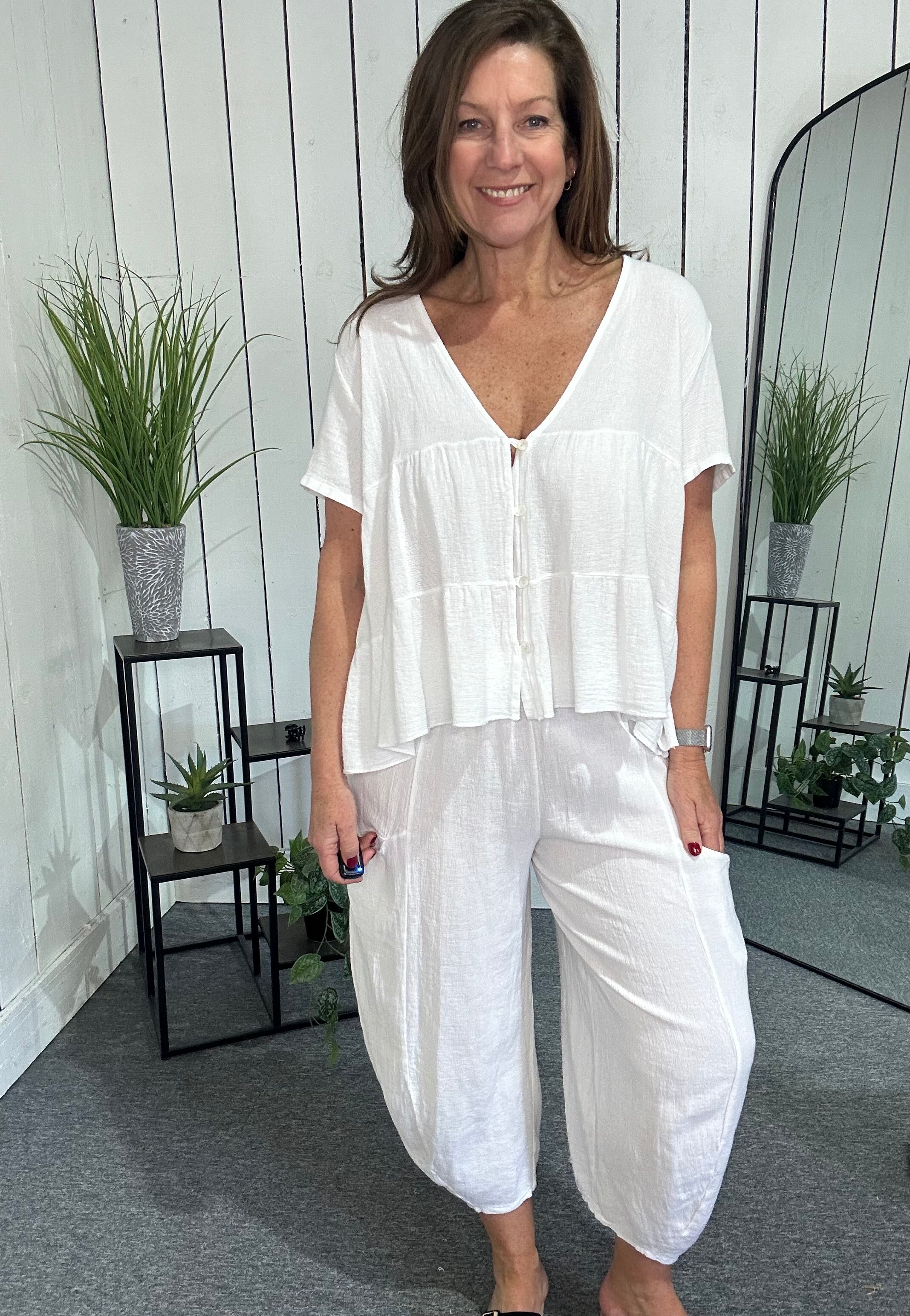 Lanza Button Tiered Top