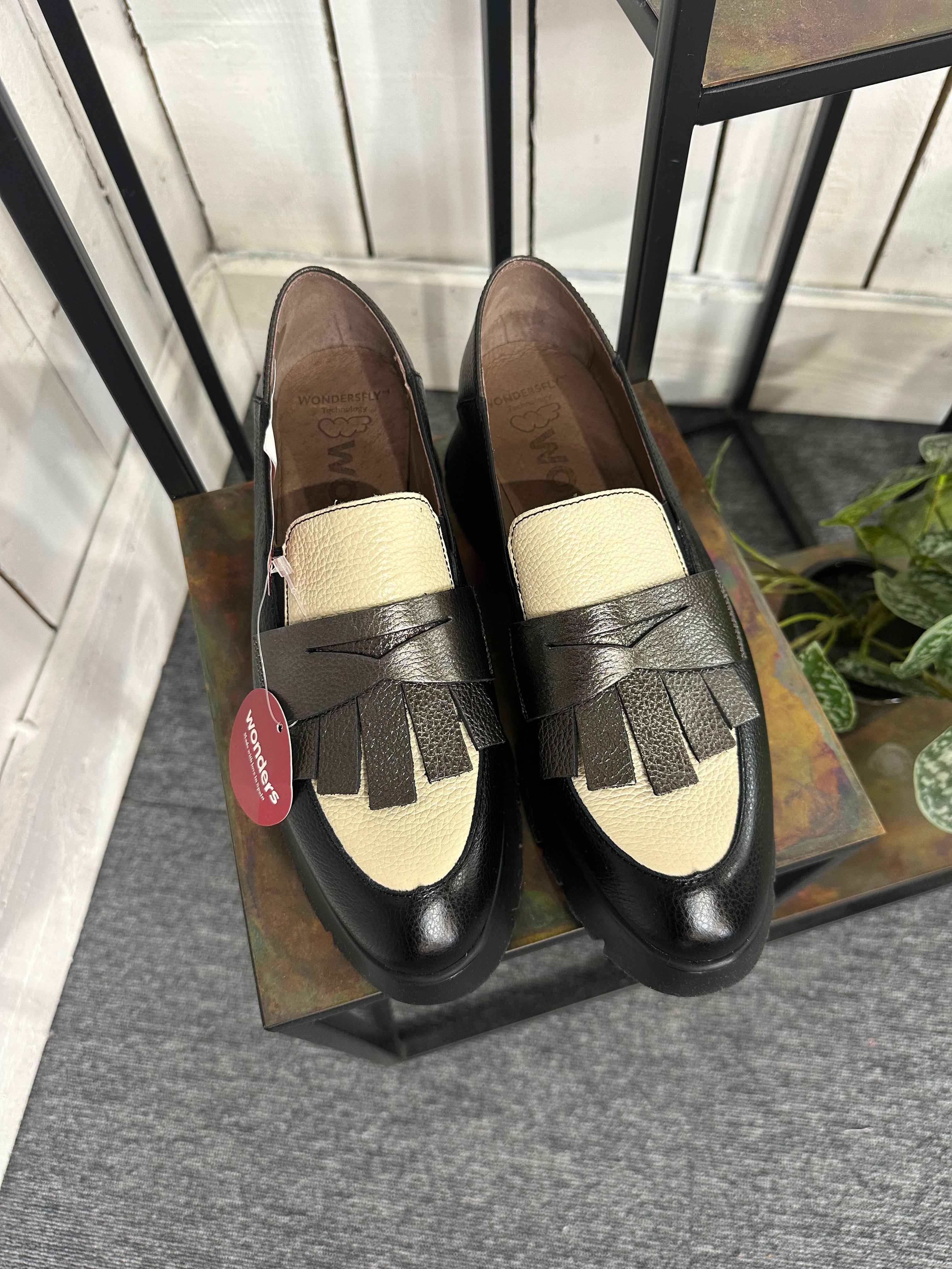 Wonders Loafer