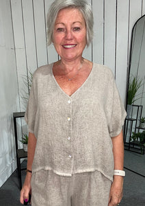 Lanza Button V Top