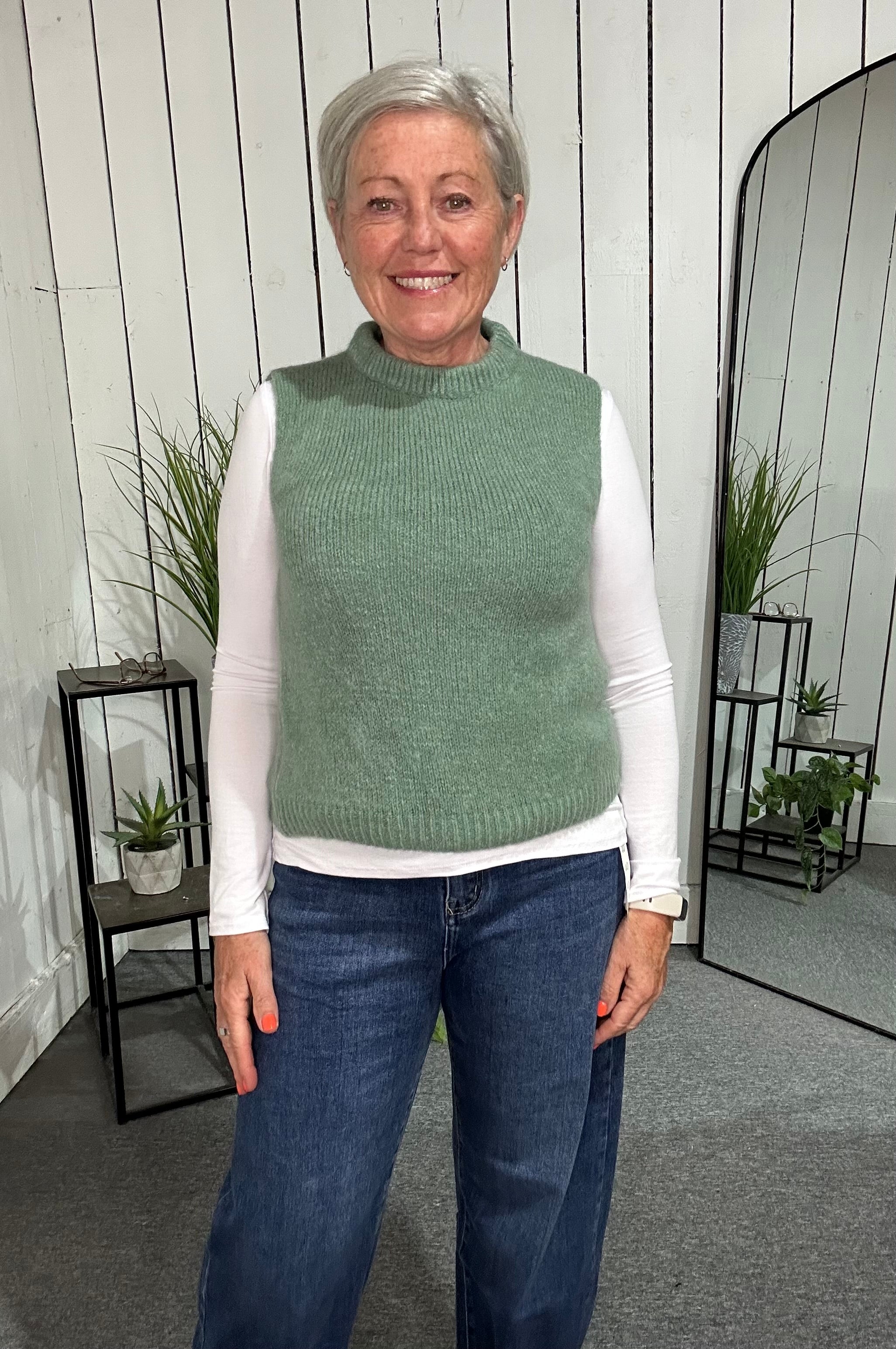 Fitted Layering Top