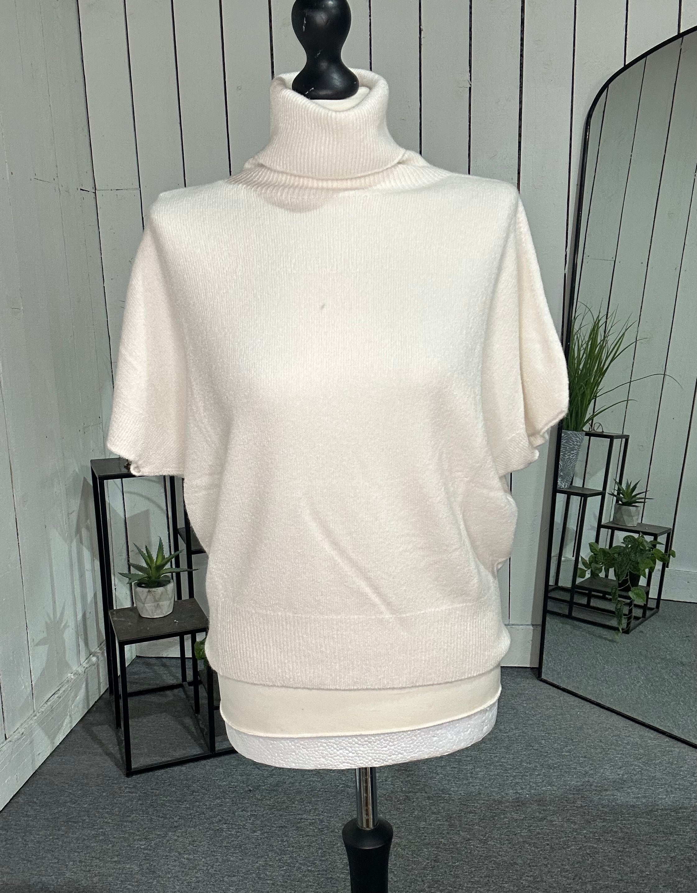 Erika Mini Polo