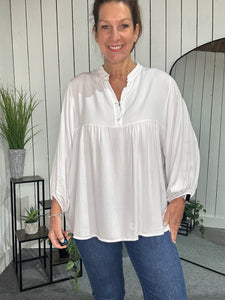 Sat Saver 8/2 Button Smock Blouse