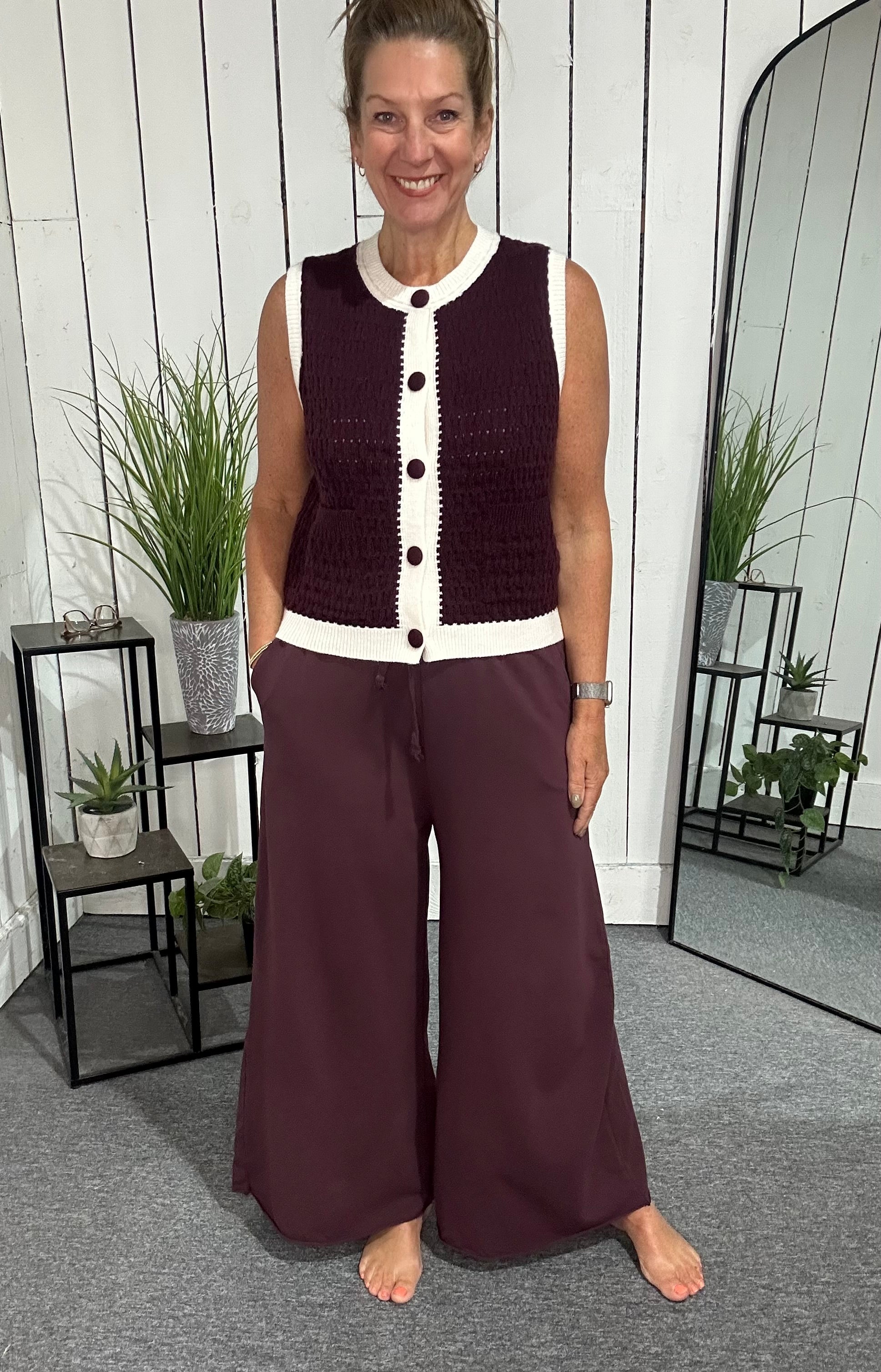 Wide Leg Jogger