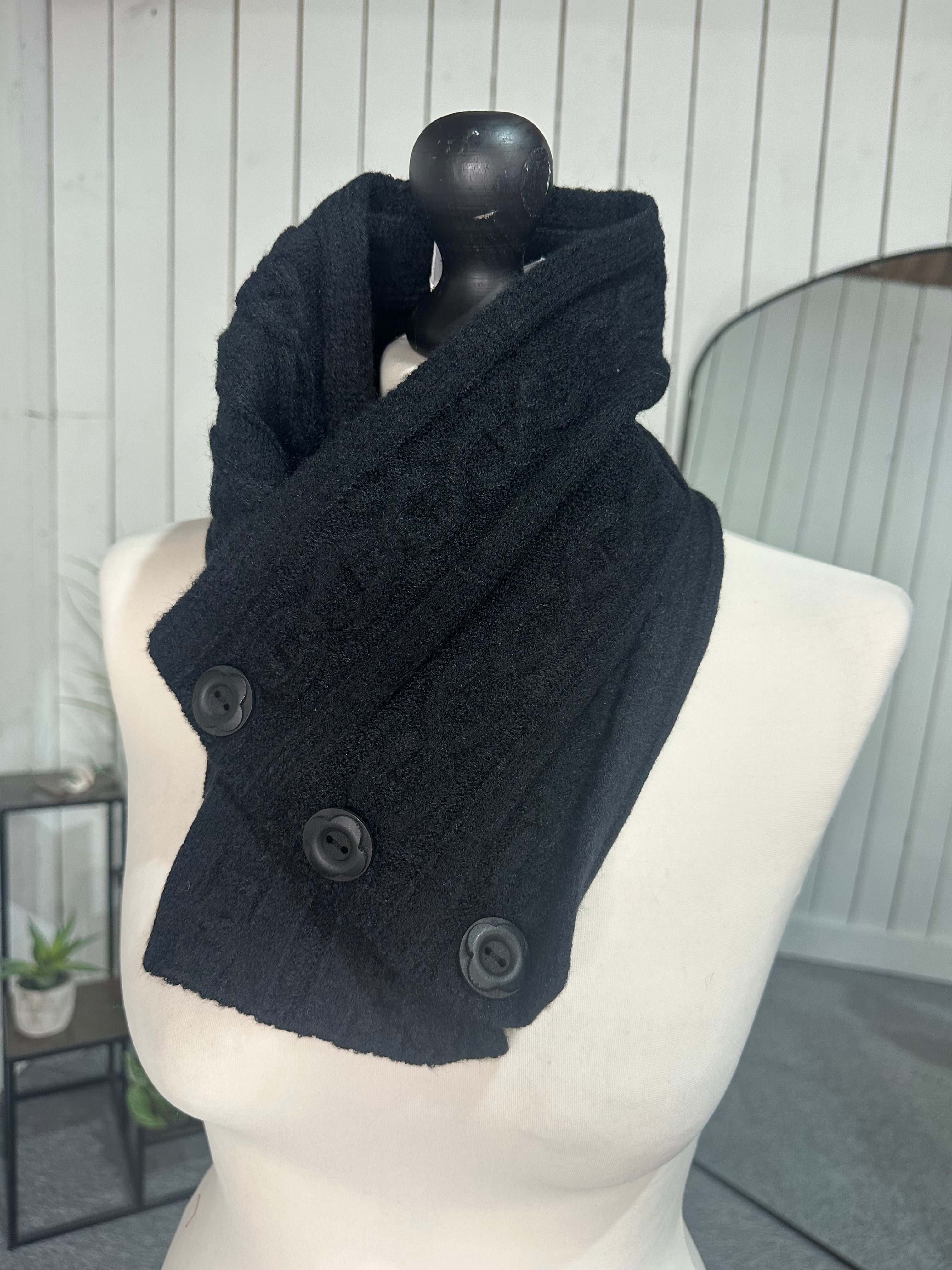 Zelly Button Snood