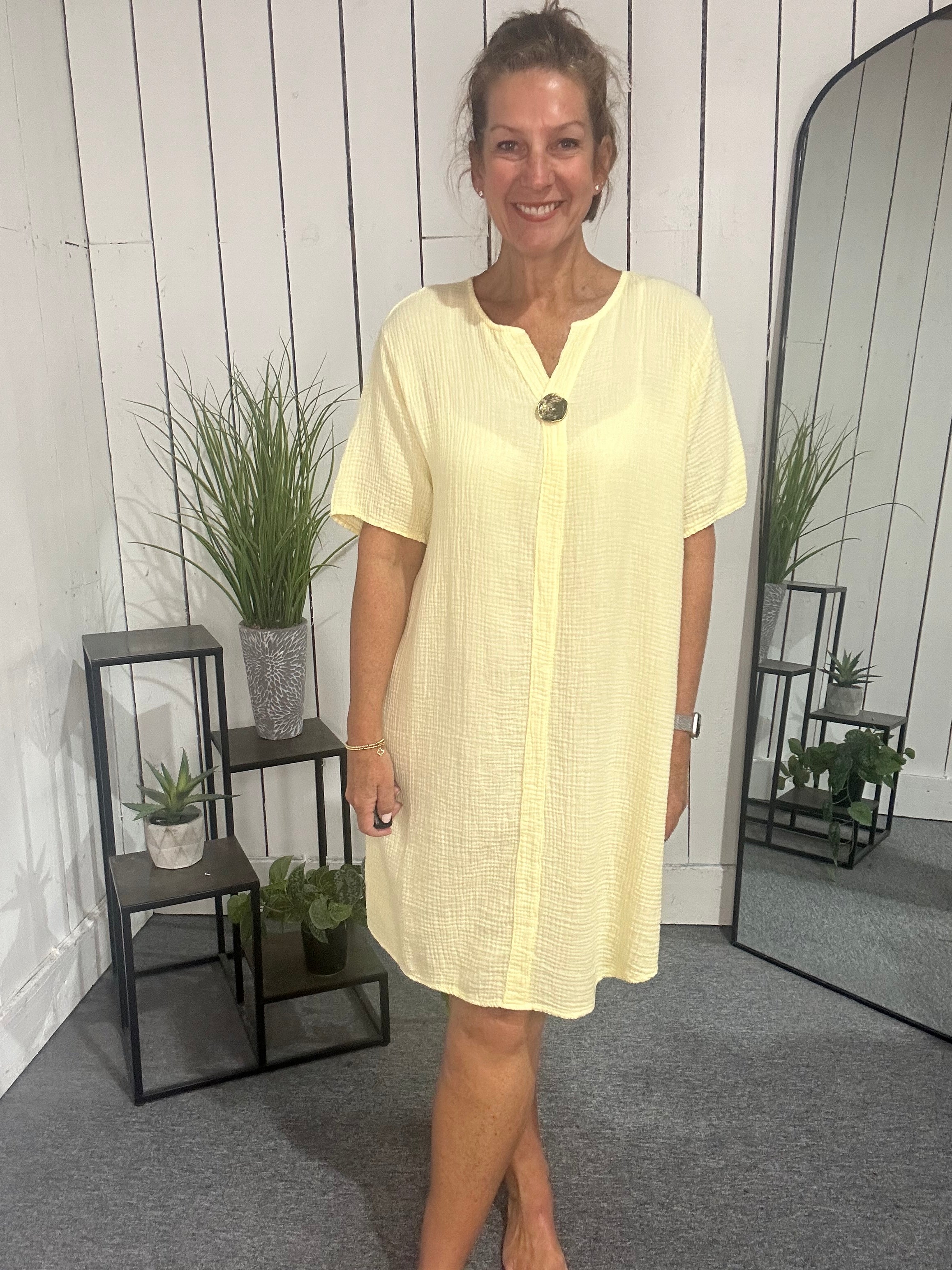 Sat Saver 5/7 Crinkle Button Dress