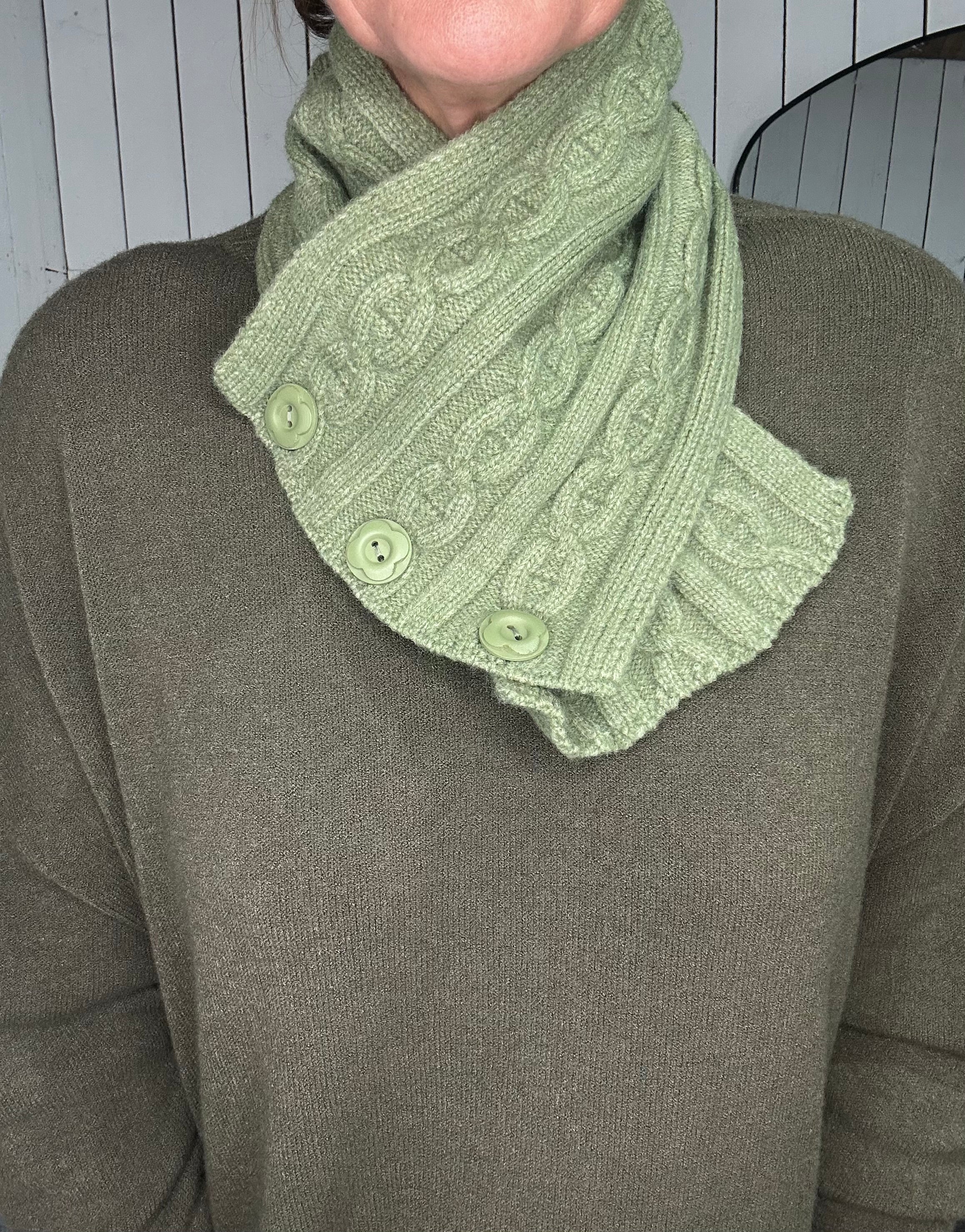 Zelly Button Snood