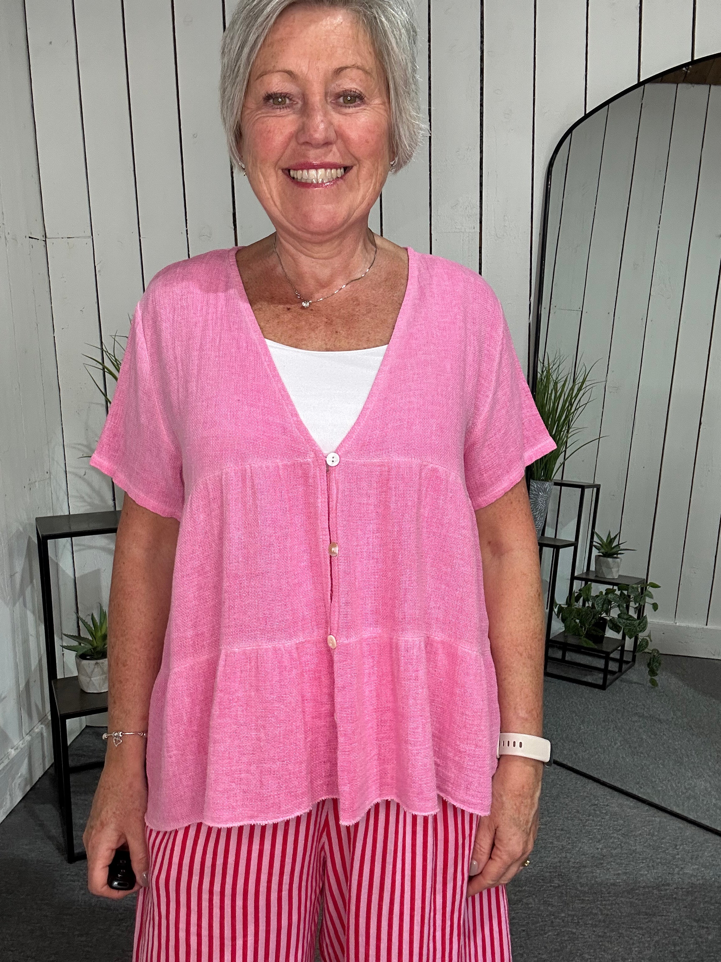 Lanza Button Tiered Top